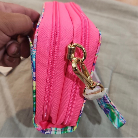 Disney X Lilly Pulitzer Crossbody Purse NWT - Picture 5 of 9